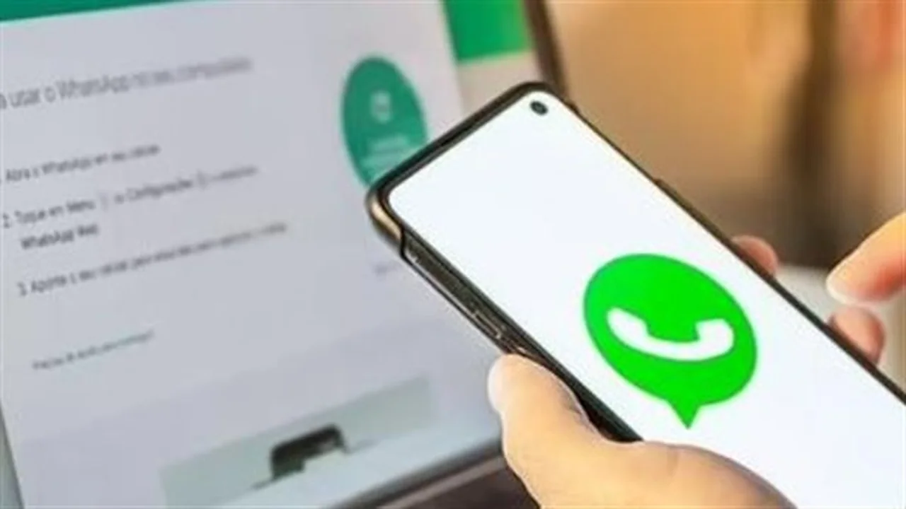 ثورة المراسلة.. واتساب يختبر ميزة الدردشة العائمة فوق التطبيقات الأخرى